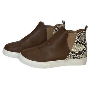 Women's Fashion Booties Pull On Coffee/Snakeskin Size-38/7 EUC